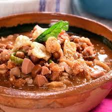 <span style="font-weight: bold;">Frijoles Charros</span><br>